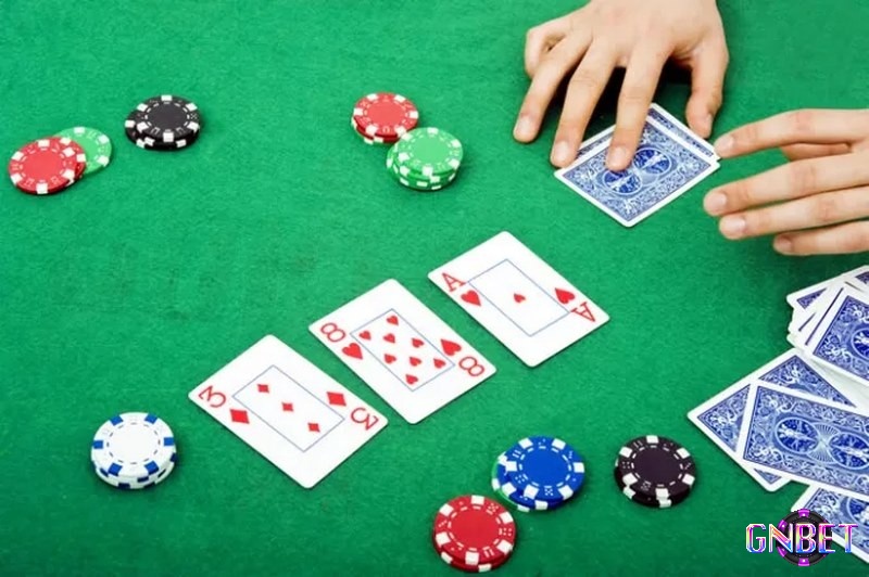 Các là bài không có sự liên kết với nhau được coi là bài rác trong Poker