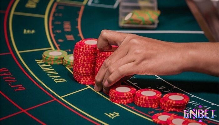 Kỹ thuật canh bài Baccarat dựa theo cầu là phương pháp hữu ích trong việc nhận biết và đặt cược theo chuỗi bài