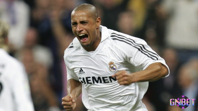 Hậu vệ hay nhất cúp C1: Cầu thủ Roberto Carlos