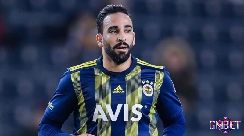 Adil Rami ấn tượng với chiều cao nổi bật trong top hậu vệ hay nhất Ligue 1