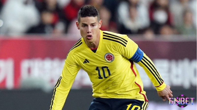 James Rodríguez trong top tiền vệ hay nhất Copa America với khả năng điều bóng hay