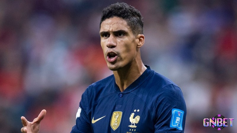 Raphael Varane xứng đáng góp mặt trong top trung vệ hay nhất Euro